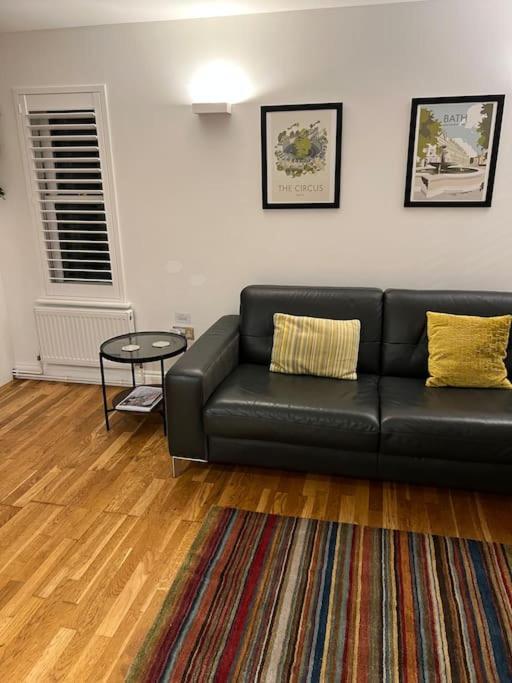 ***Spotless, Bright 1 Double Bed Apartment*** Бат Екстер'єр фото